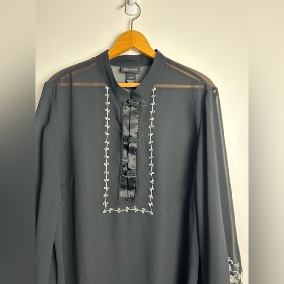 Lane Bryant Women top Blouse Size 18-20 Black Embroidery Sheer Long Sleeve - Picture 4 of 16